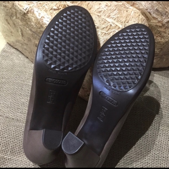Aerosoles 3” heels - Picture 3 of 3